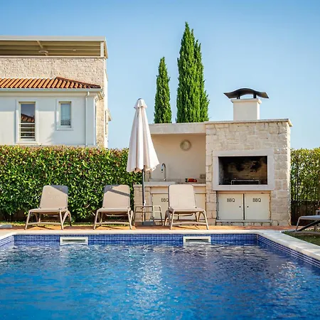 Villa Melita In Vabriga - Haus Fuer 6 Personen